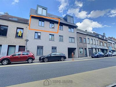 Lichtrijk appartement met twee slaapkamers centrum Ninove