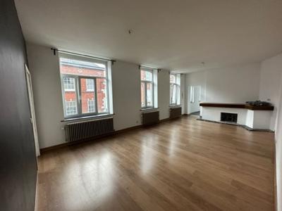 LOUE APPARTEMENT 100 M2 CENTRE VILLE PROCHE GARE