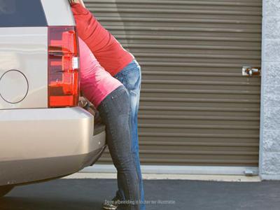 Ondergrondse garage + aansluitende berging te huur in Veurne