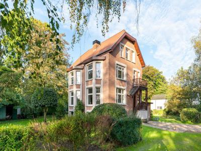 Prachtige herenwoning op toplocatie te Kapellen!