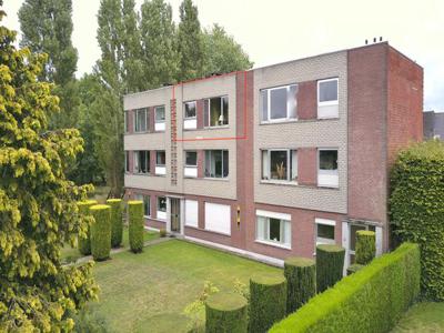 Rustig gelegen appartement met 2 slpks, terras en *garage...