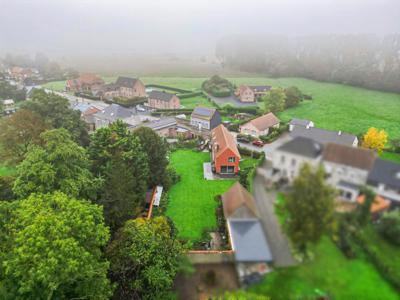 Verrassende, gerenoveerde woning met prachtige tuin!