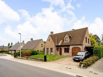 Vrijstaande woning met 4 slpks te Poperinge