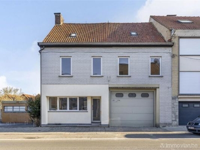 Elzeelsesteenweg 104, 9600 Ronse