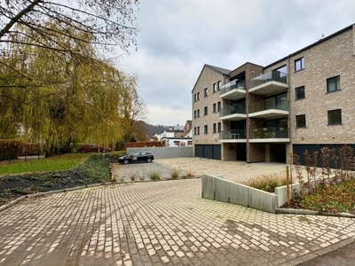 Prachtig appartement met 2 ouderlijke slaapkamers uit 2022.