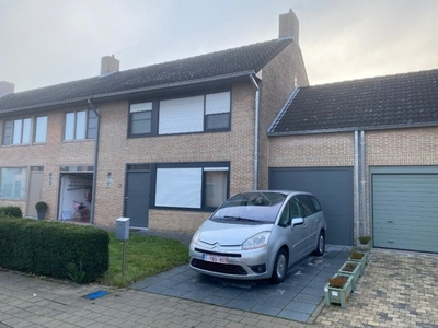 Ruime woning met 3 slaapkamers, tuin en garage