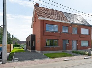 Ruime volledig gerenoveerde en energiezuinige woning