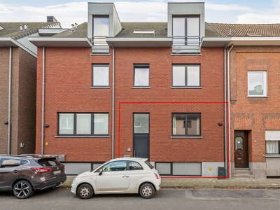 Duplex appartement met drie slaapkamers en garage