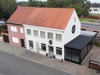 HANDELSPAND + WOONST - 780 M² - 2 SLAAPKAMERS - OLMEN