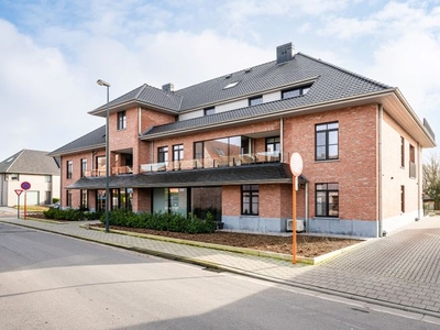 Luxe penthouse in hartje Zomergem!