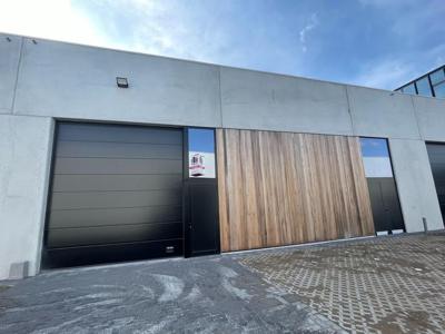 317 m² nieuwbouw KMO-unit nabij Expresweg