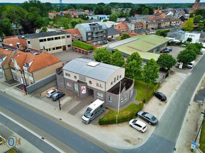 Administratief gebouw, voor meerdere kantoren