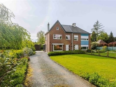 Charmante woning te koop op centrale locatie te Destelbergen