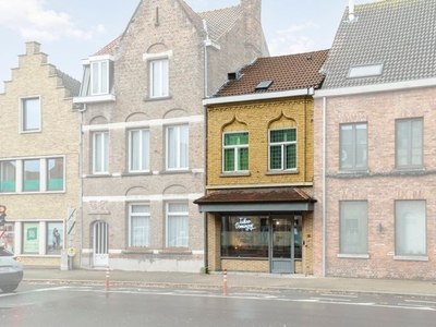 Handelswoonst met 3 slaapkamers op A locatie in centrum Dik…