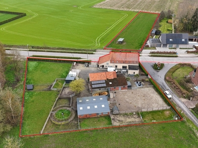 Woning met weides en stallen - Ideaal voor Paardenliefhebber