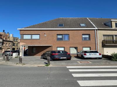 Appartement met 2 slaapkamers en terras te Bredene