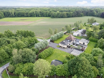 Architectenwoning op 5.231 m² te Torhout (Groenhove)