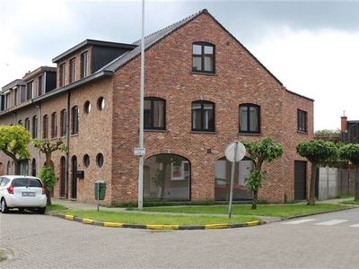 Top gerenoveerd woon- en handelshuis op goede locatie