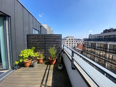 Duplex penthouse met 2 slaapkamers & parkeerplaats