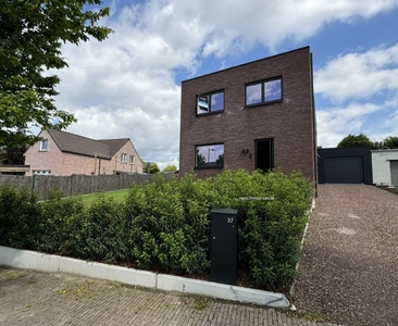 Nieuwbouw woning te huur in Gijzelbrechtegem