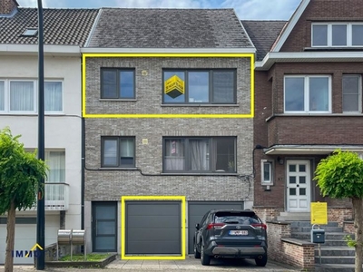 Centraal gelegen twee slaapkamer appartement te Aalst!