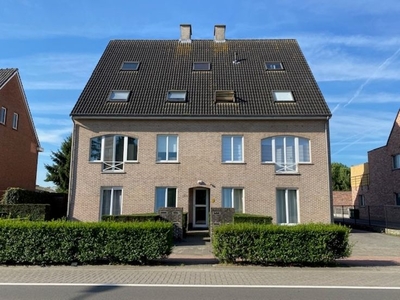 Instapklaar appartement met 2 slaapkamers, terras en garage