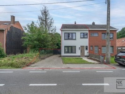 Instapklare woning met 3 slaapkamers en aangename tuin op...