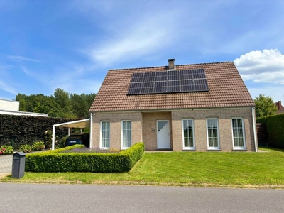 Mooie villa met uitzicht en sauna in een rustige buurt.