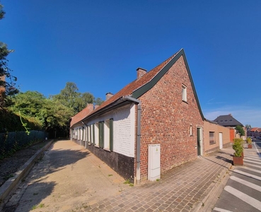 Prachtig gerenoveerde woning te huur te Rumbeke