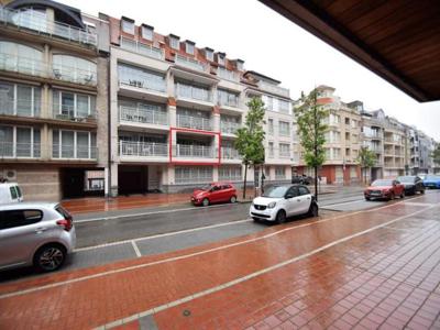 APPARTEMENT MET DUBBELE GARAGE