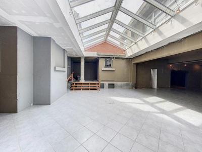 Handel van 440 m²: loft(s) mogelijk via vergunning