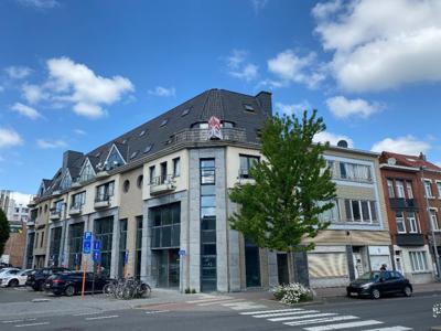 Instapklaar, ruim duplex appartement met 2 kamers en terras