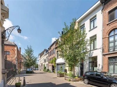 Charmante woning gelegen nabij 't Mechelseplein