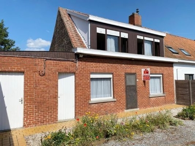 Renovatiewoning tegen een heel aantrekkelijke prijs.