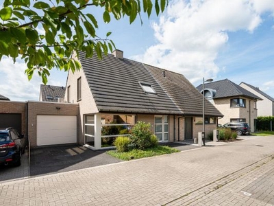 Yvonne desirantstraat 24, 9032 Wondelgem