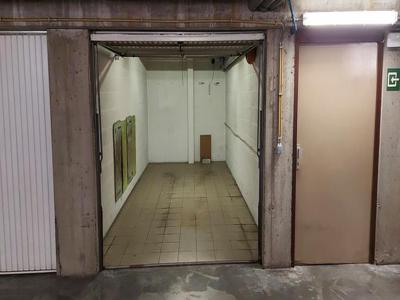 Ruime, ondergrondse garagebox te koop te Raversijde (Oostend