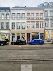 Commercieel gelijkvloers te huur in Burgstraat