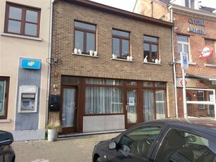 Gelijkvloers appartement met 1 slpk en terras !