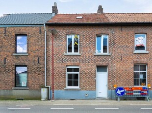 Te renoveren woning van +- 140 m2 woonoppervlakte in Borg...