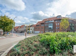 Verzorgde penthouse in het centrum van Sint-Kruis