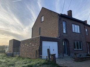 Volledig gerenoveerde HOB op gunstige locatie