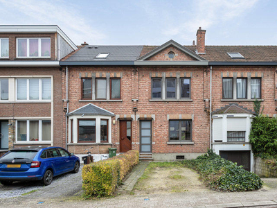 Stadswoning op toplocatie, 3 slaapkamers, staanplaats, tuin!