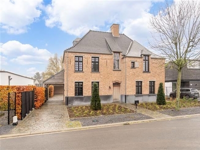 Prachtige villa in pastorijstijl met 3 slaapkamers en tuin