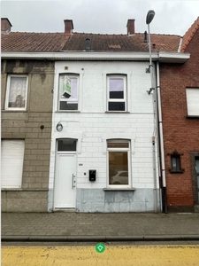 Rijwoning met 3 slaapkamers en tuin te Roeselare