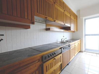 Ruim appartement in centrum Hasselt met 3 slaapkamers, ga...