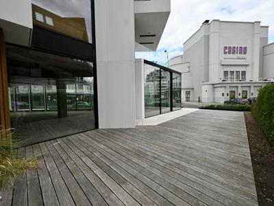 Nieuwbouw handelsgelijkvloers (casco) van 284m2 met terras v