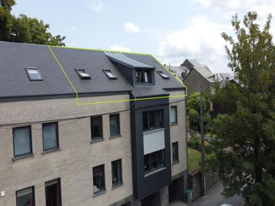 Schitterend appartement met drie slaapkamers op de bovenste