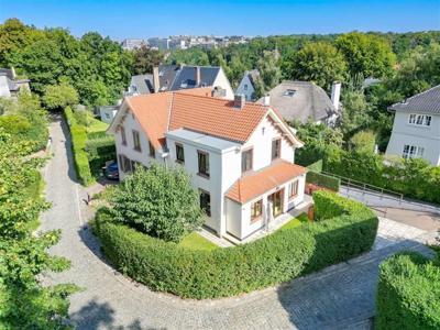 Charmante villa 3 façades dans le quartier de l'observatoire