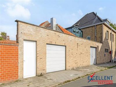 Geheel bestaande uit woning of handelspand en appartement