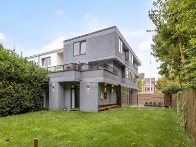 Prachtig gelijkvloers appartement met grote tuin in Mortsel